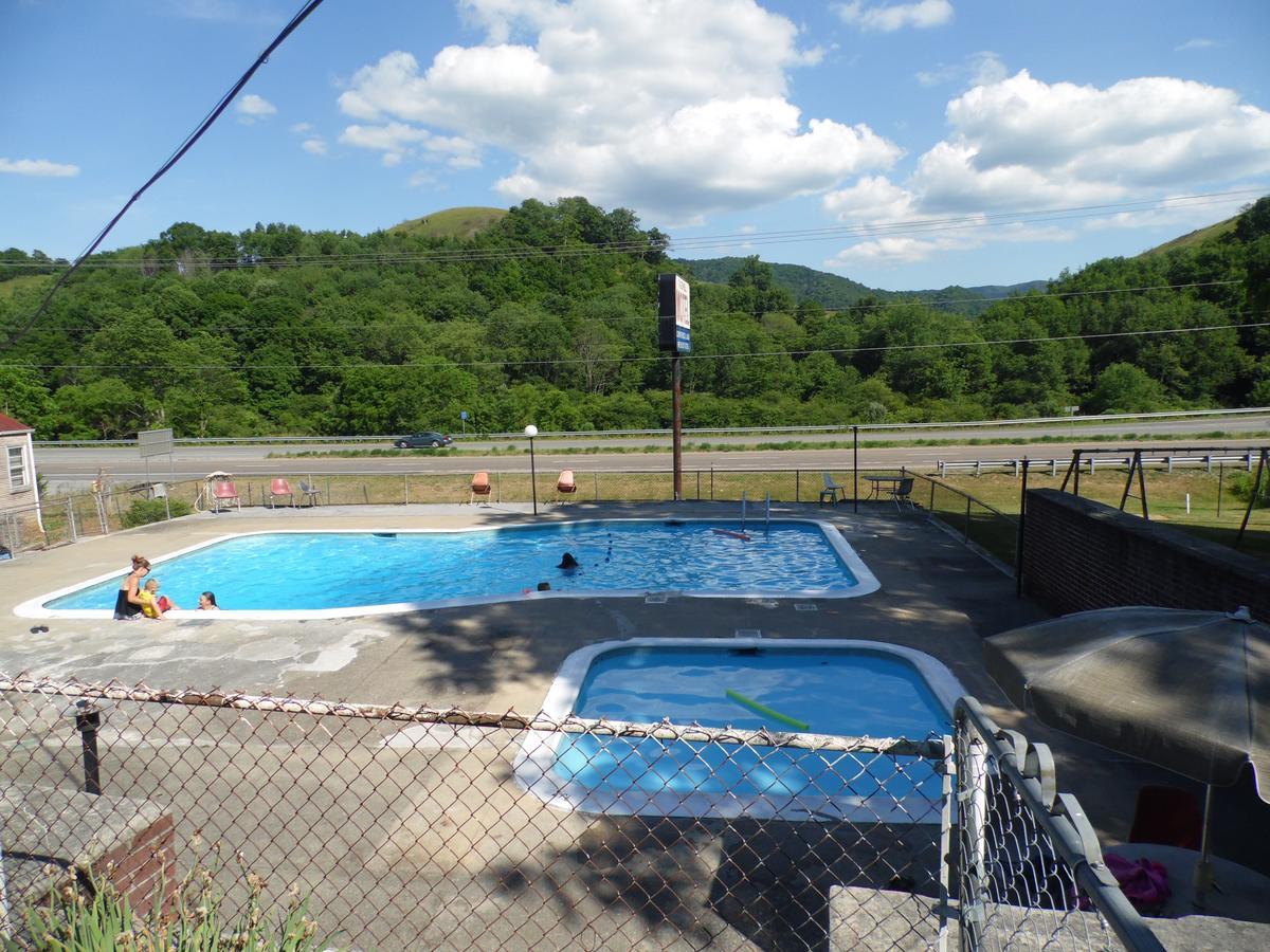 Tazewell Motel * Tazewell